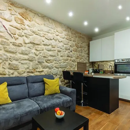 Apartment Lovely Rue Poissoniere 45 Sqm Paris